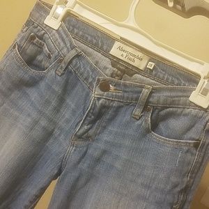 Size 2S Abercrombie Slight bell bottom jean